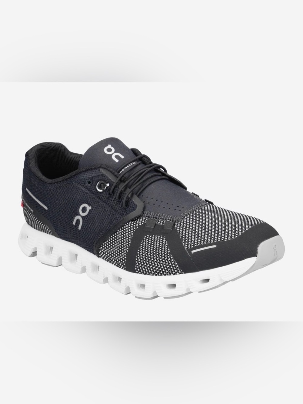 LIKE NEW On Running Cloud 5 Combo Sneakers Black and Alloy Men’s 10